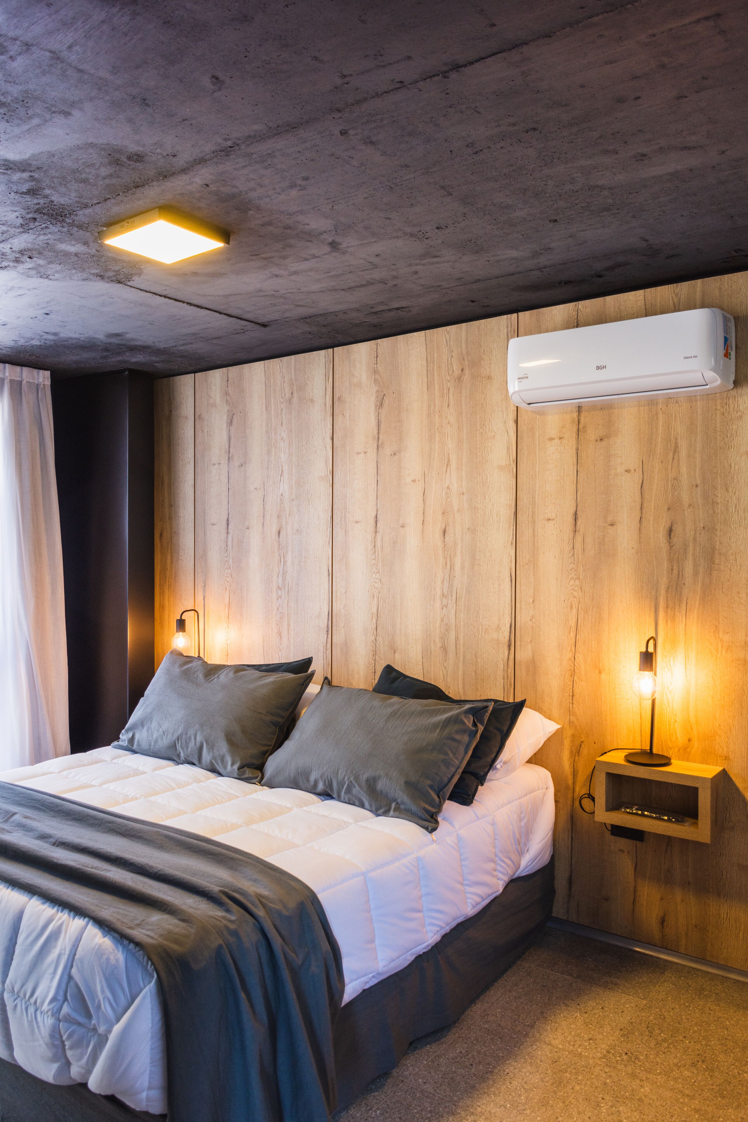 Chambre Double Premium, 1 grand lit | Literie de qualité supérieure, couette en duvet d'oie