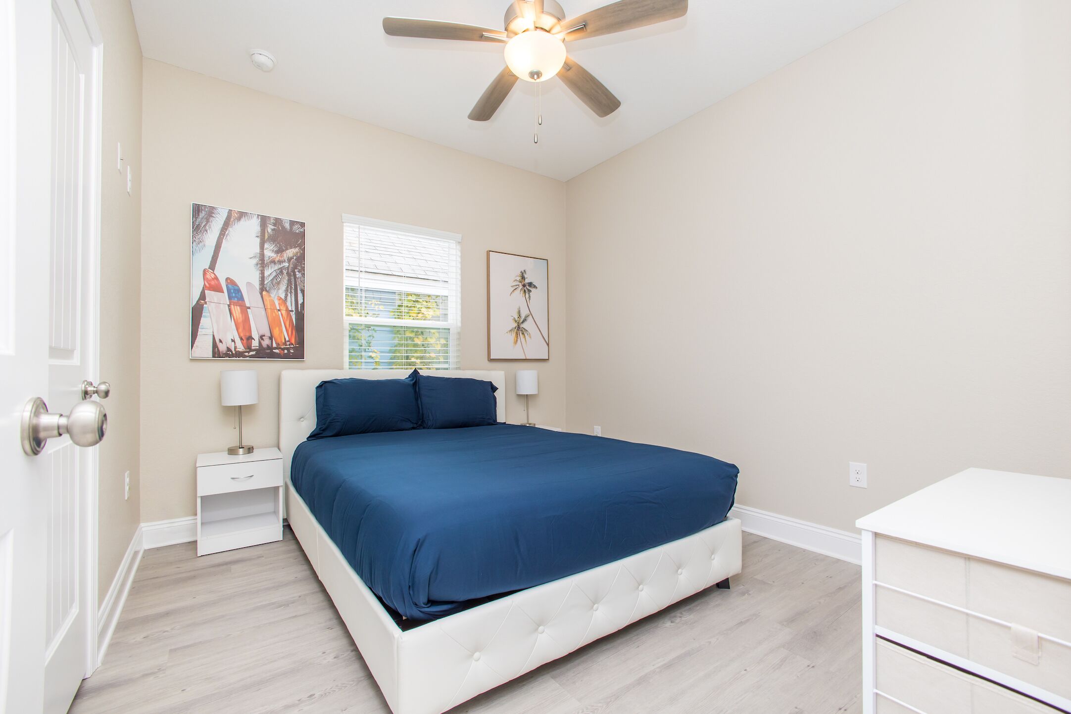 New downtown gated 3 bdr townhouse with private parking