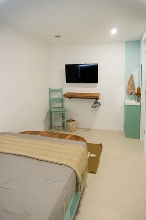 1 bedroom, free WiFi, bed sheets