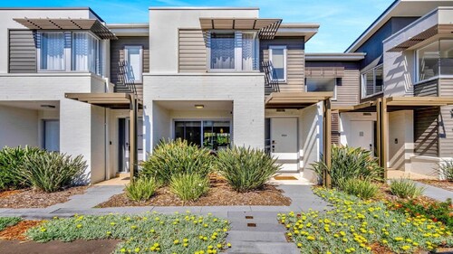 Beach, Golf, Day Spa & Poolside Luxury