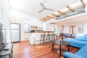 TV connectée, espaces bureaux