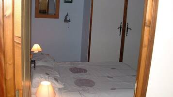 2 Schlafzimmer, Bügeleisen/Bügelbrett, Reisekinderbett, kostenloses WLAN