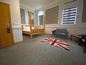 Deluxe Room | 1 bedroom, free WiFi