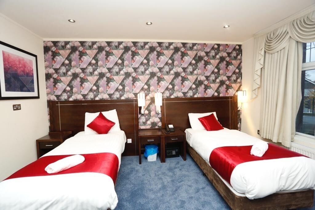 deluxe twin room | 1 bedroom, soundproofing, iron/ironing board, free wifi