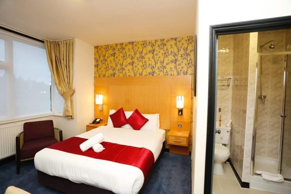 deluxe double room | 1 bedroom, soundproofing, iron/ironing board, free wifi