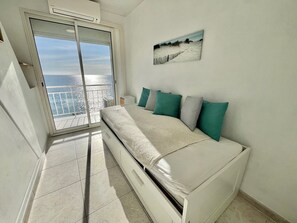 Bügeleisen/Bügelbrett, kostenloses WLAN, Bettwäsche