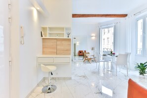 Interior - Alba appartement antibes street (Cannes)