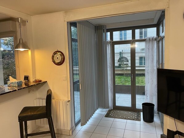 Interior - Superb apartment in downtown residence (Étampes)