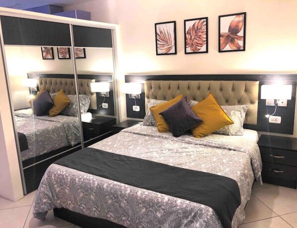 1 bedroom, iron/ironing board, travel cot, free WiFi