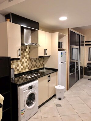 Fridge, microwave, stovetop, electric kettle