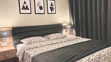 1 slaapkamer, een strijkplank/strijkijzer, reisbedje, gratis wifi
