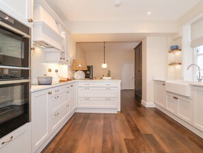 村舍 | 私人厨房 | 冰箱、洗碗机、电热水壶、烤面包机