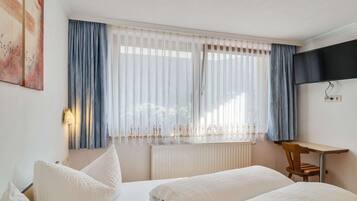 2 habitaciones y muebles diferentes