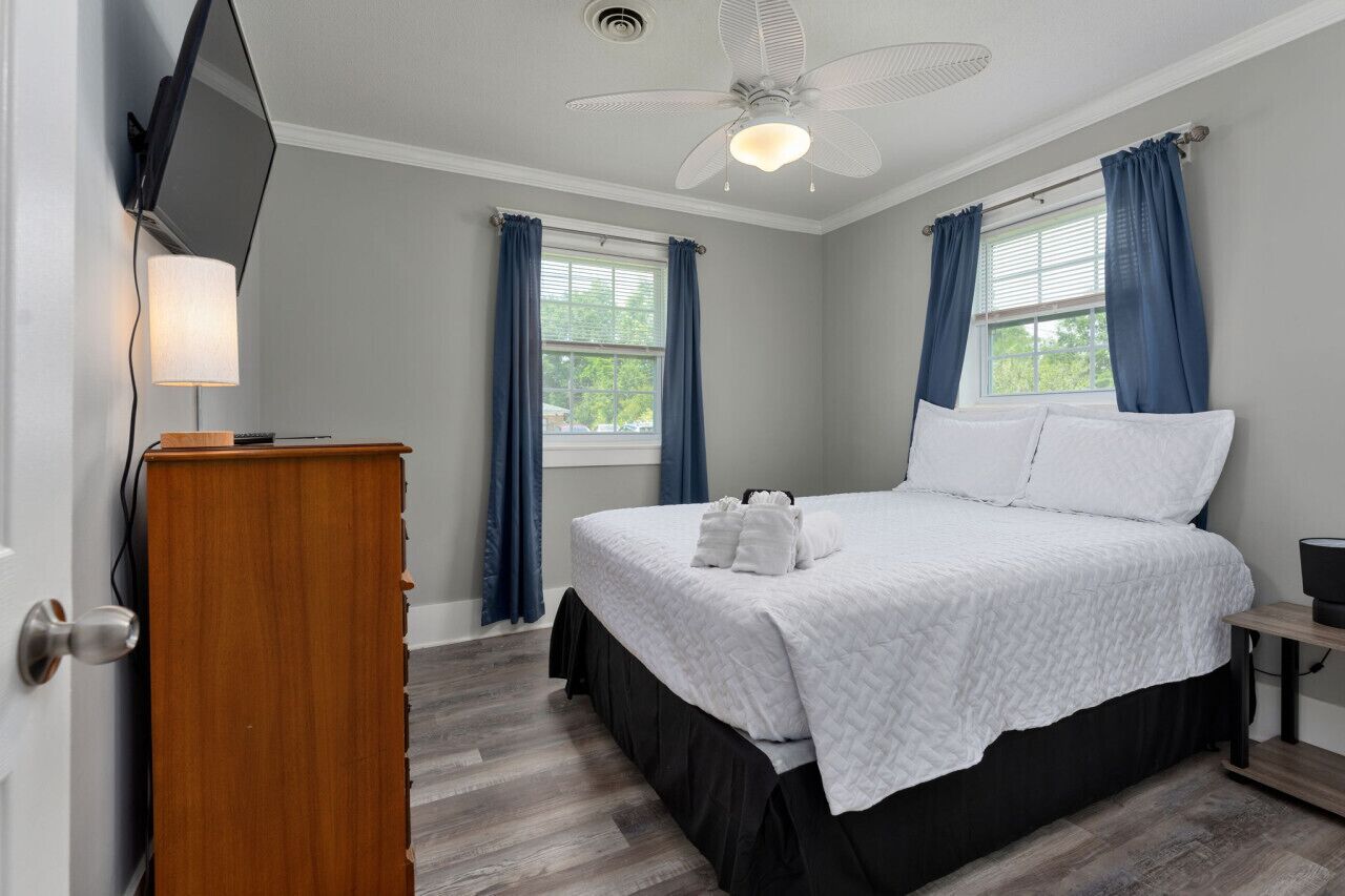 3 bedrooms, WiFi, bed sheets