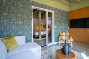 55–tuumainen äly-TV, jossa digitaalikanavat