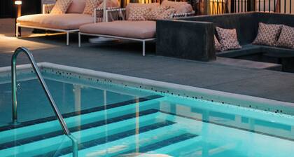 The Myriad Hotel Louisville, Tapestry Collection by Hilton