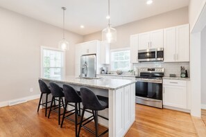 Exterior - Smith, 13 (Greenville)