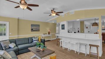 TV connectée, baby-foot, table de tennis de table