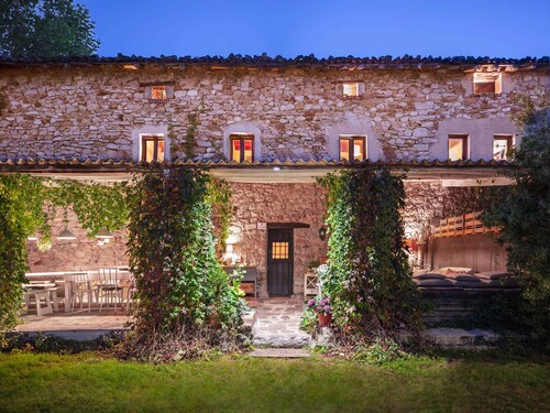 Vacation House, full rental for 17 people with Garden, Barbecue and Swimming Pool.