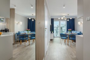 Apartamento luxo | Roupas de cama antialérgicas, ferros/tábuas de passar roupa