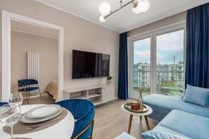 Apartamento luxo | Roupas de cama antialérgicas, ferros/tábuas de passar roupa