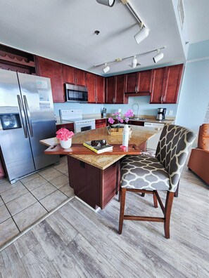 Fridge, microwave, oven, stovetop - Perfect location on 5 FTH FLOOR! Amazing set up for a memorable stay! (Panama City Beach)