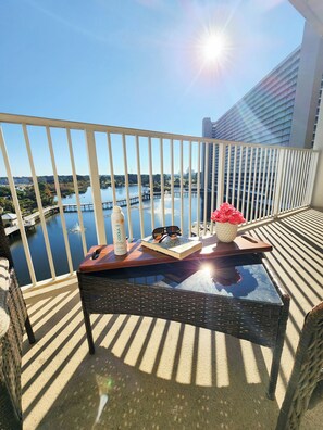 Property grounds - Perfect location on 5 FTH FLOOR! Amazing set up for a memorable stay! (Panama City Beach)