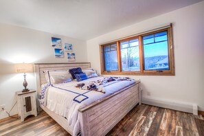 2 多间卧室、熨斗/熨衣板、WiFi、床单