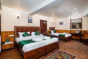 Family Room - Muscatel Roma (Darjeeling)