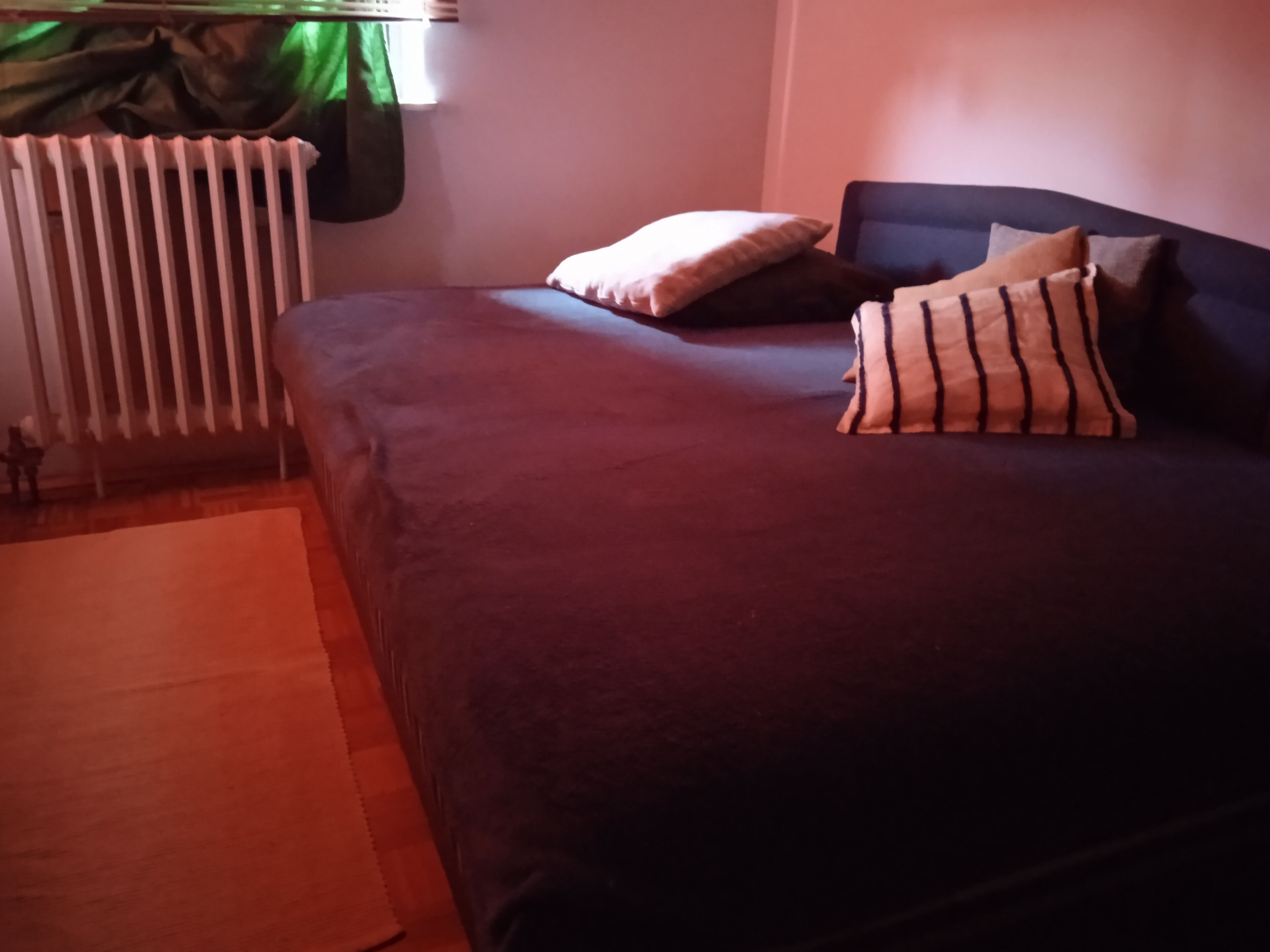1 bedroom, internet, bed sheets