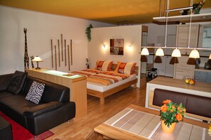 Smart TV, stereo - 180-degree panoramic view, garage, internet, mountain railroads included (Oberstdorf)