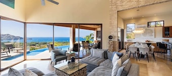 Skyfall • Luxury Ocean-View Villa with Infinity Pool & Panoramic Bay Views