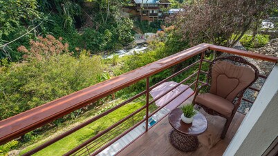 RIVER VIEW / VILLA FRENTE AL RIO / PEACE BY THE RIVER