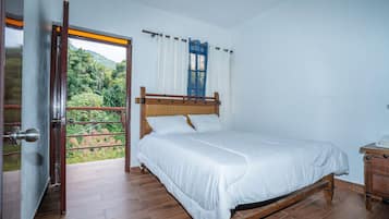 3 bedrooms, WiFi, bed sheets, wheelchair access