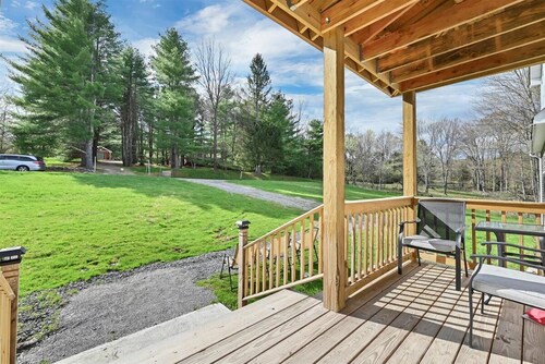 Secluded Family Haven ~ Yard ~ GameRoom ~ Fire Pit