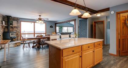 Kettle Creek Hills Lodge: Exceptional Views!