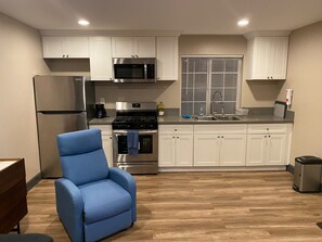 Private kitchen - 2 bedroom/1 bathroom near Disneyland_ Unit B (Santa Ana)