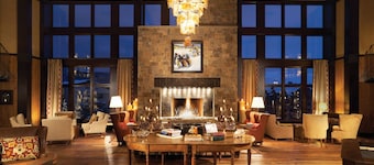 Private Hot Tub | One Steamboat Pl. 601 Penthouse