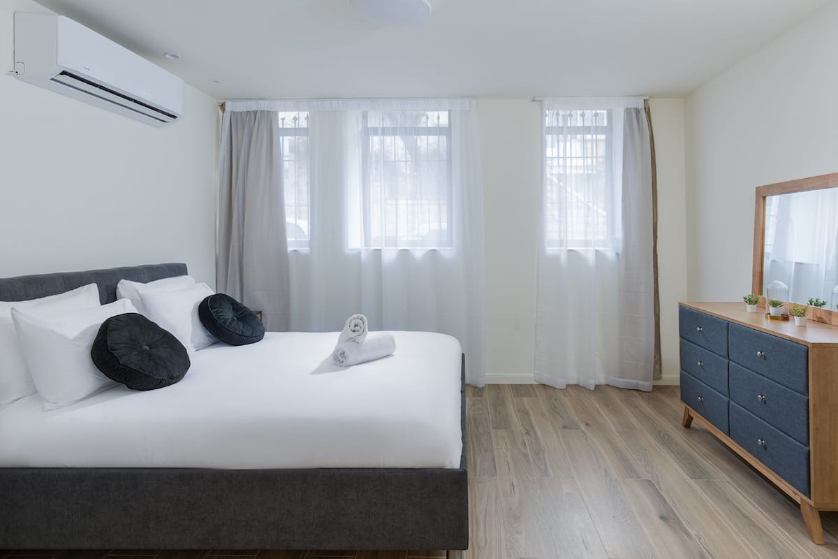 2 bedrooms, desk, iron/ironing board, free WiFi