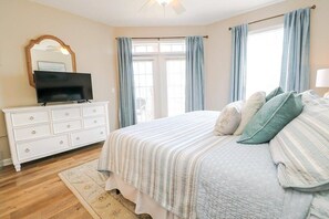 3 chambres, fer et planche à repasser, Wi-Fi gratuit, draps fournis
