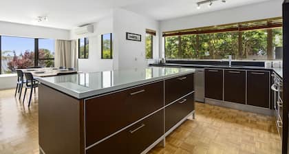 Rutherford Retreat - Nelson Holiday Home