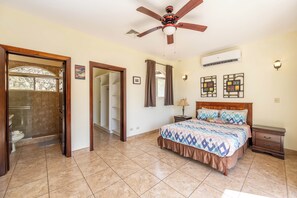 Unclassified image, 5 of 27, button - Casa de Gigi • 3 BR Family Home • Walk to Beach, • Pet Friendly • Playa Hermosa • 6 Guests (Playa Hermosa)
