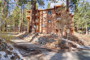 Exterior - < 3 Mi to Lake Tahoe: Incline Village Condo! (Incline Village)