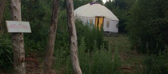 Eco Glamping immersed in nature, ideal for family holidays andromantic getaways!