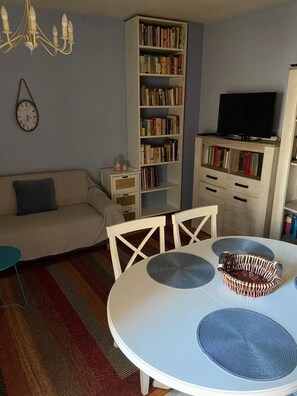 Interior - Apartment in Sukošan with Balcony, Air condition, WIFI, Washing machine (5102-1) (Sukošan)