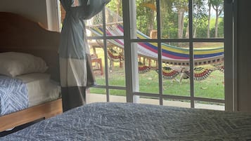 3 Schlafzimmer, Schreibtisch, Bügeleisen/Bügelbrett, kostenloses WLAN