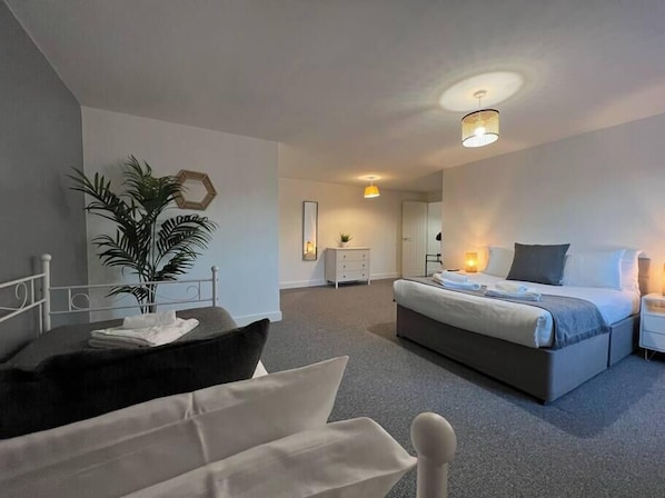 3 chambres, fer et planche Ă repasser, Wi-Fi gratuit