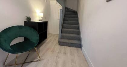 Shrewsbury Townhouse with Open Plan Living