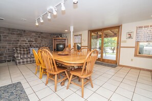 House (3 Bedrooms) | Property amenity - Water's Edge by Taylor Made Deep Creek (McHenry)