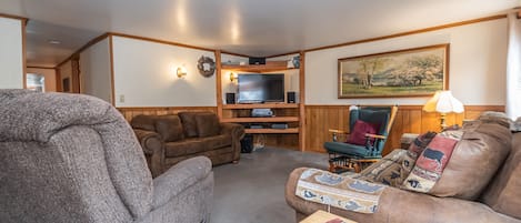 Casa (3 Bedrooms) | Servicio de la propiedad